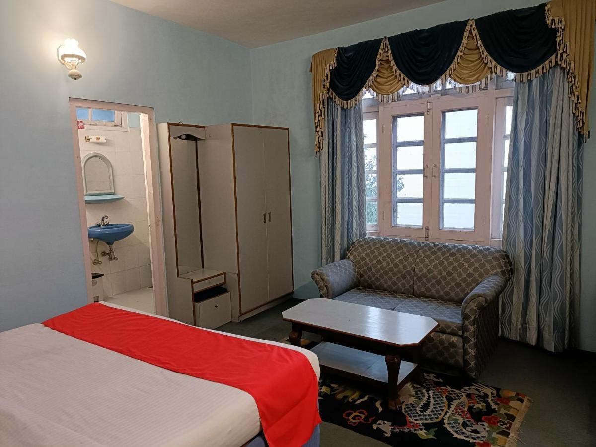 Oakwood Hotels Chail Exterior photo