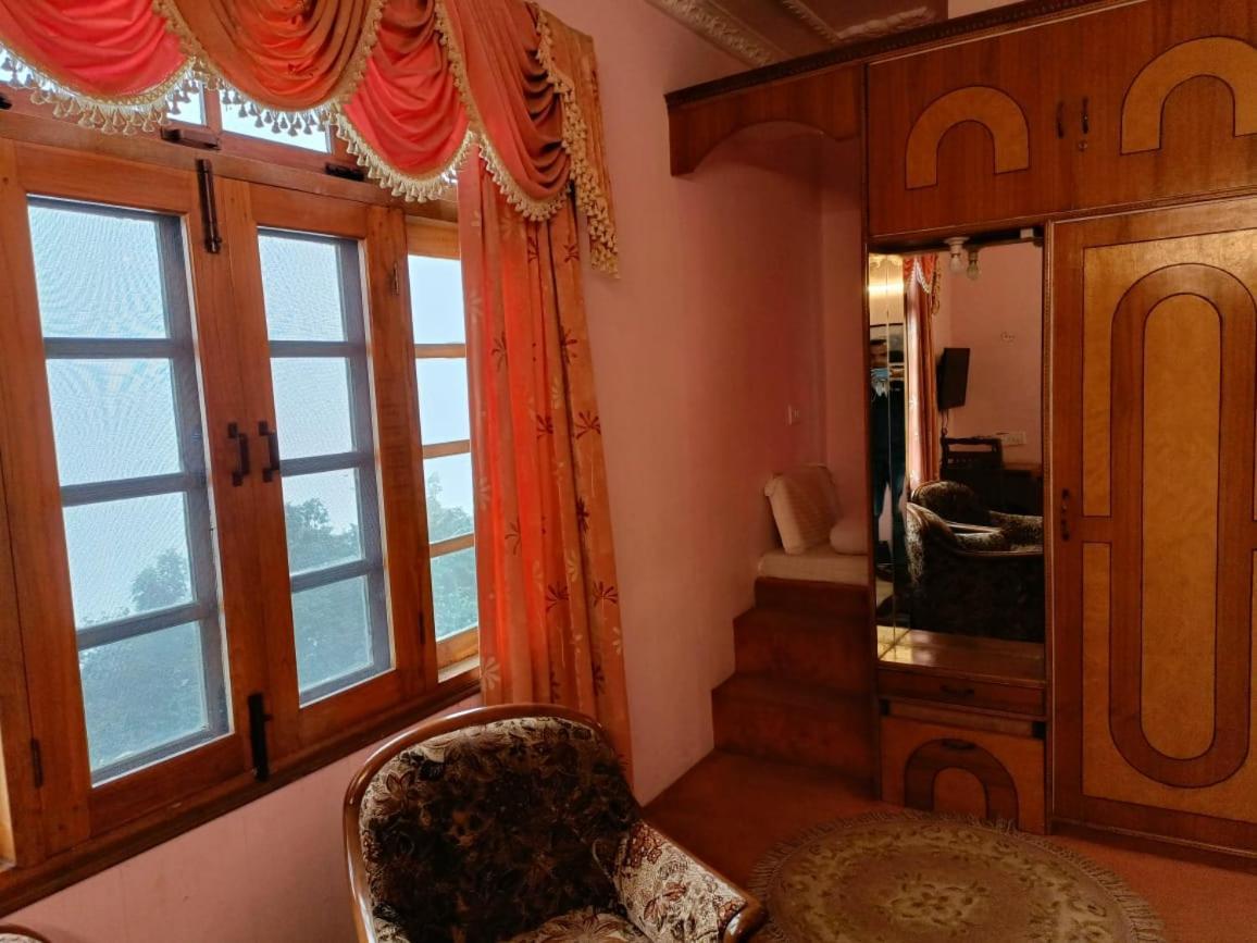 Oakwood Hotels Chail Exterior photo