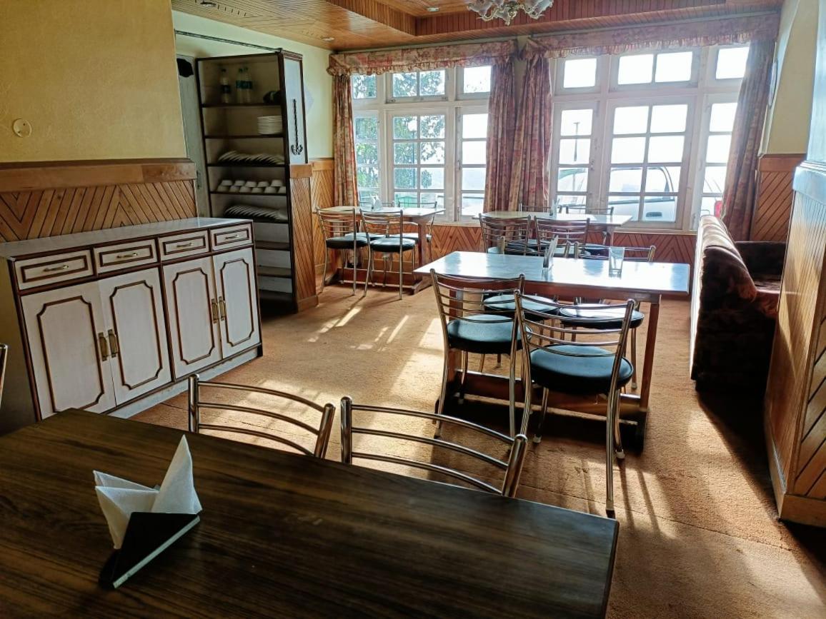 Oakwood Hotels Chail Exterior photo