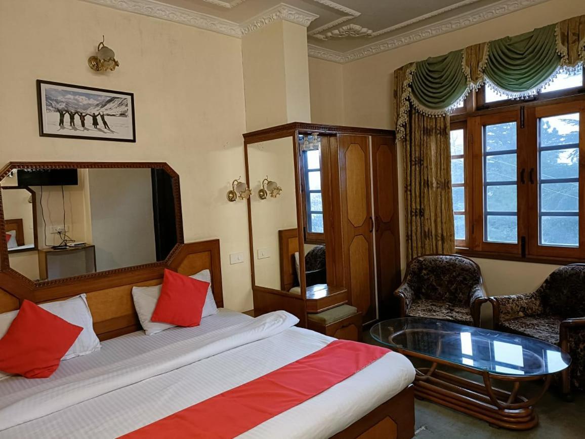 Oakwood Hotels Chail Exterior photo